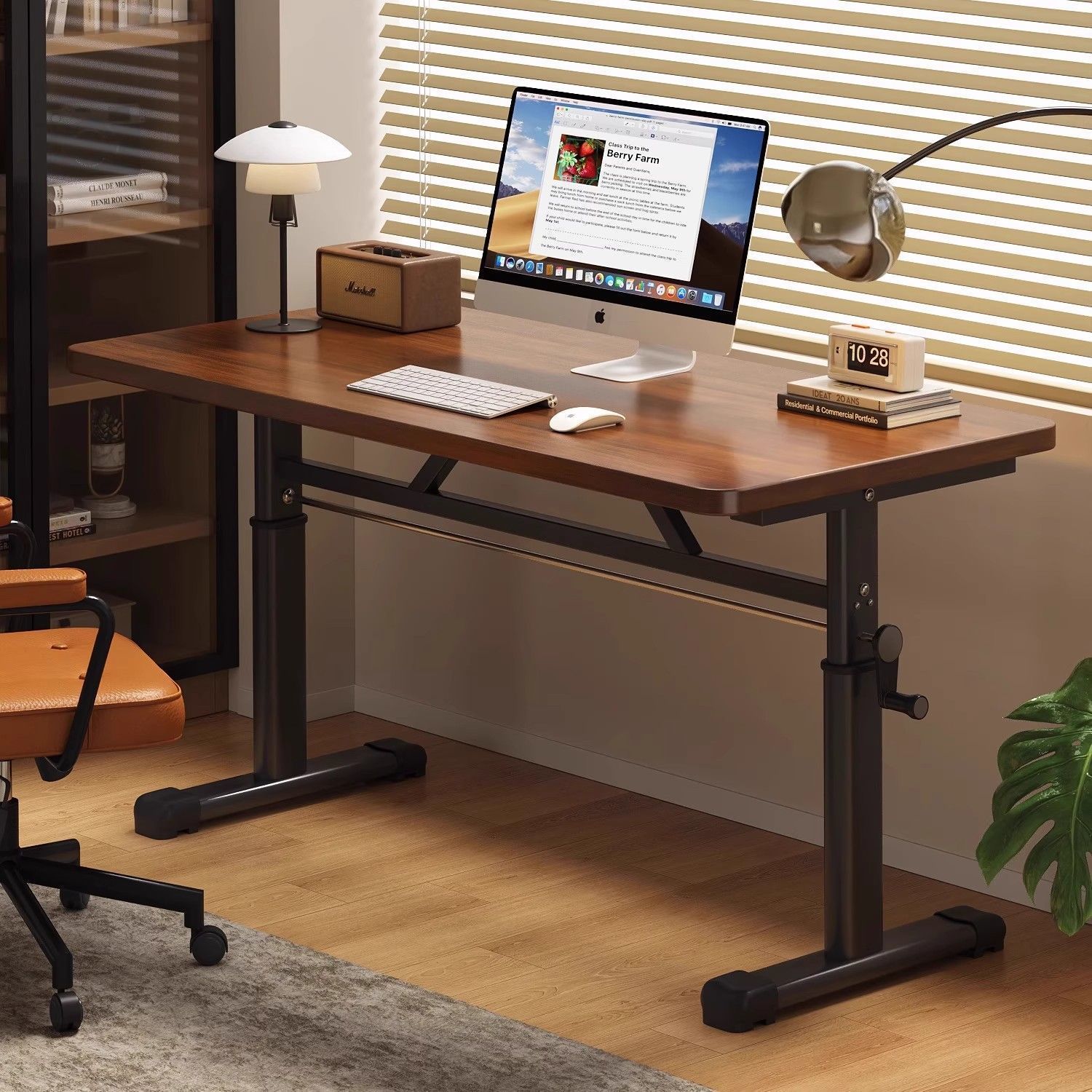 Desk Setup Notebook - Bureau d'ordinateur moderne et simple à